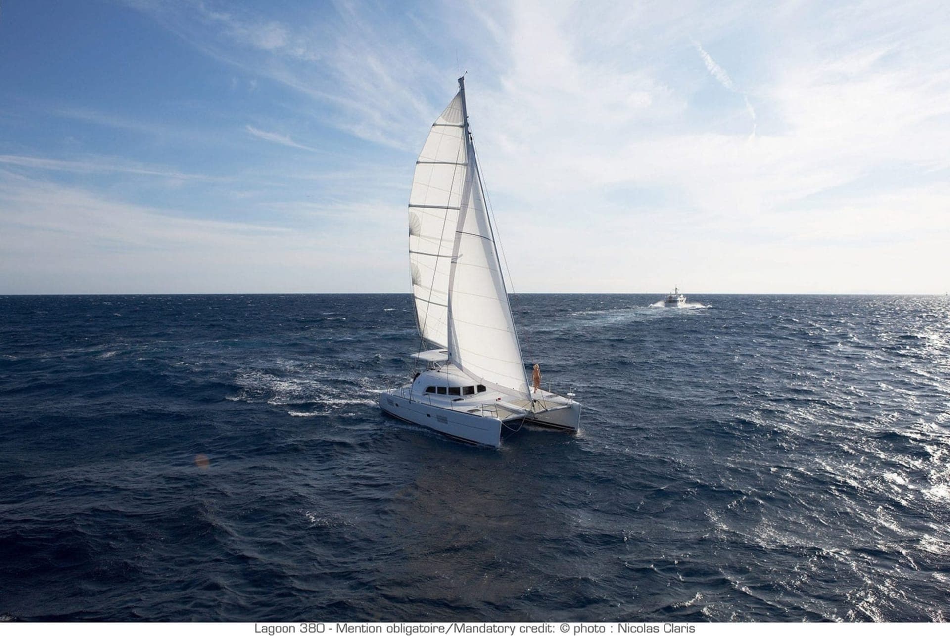 Lagoon 380 photo 4